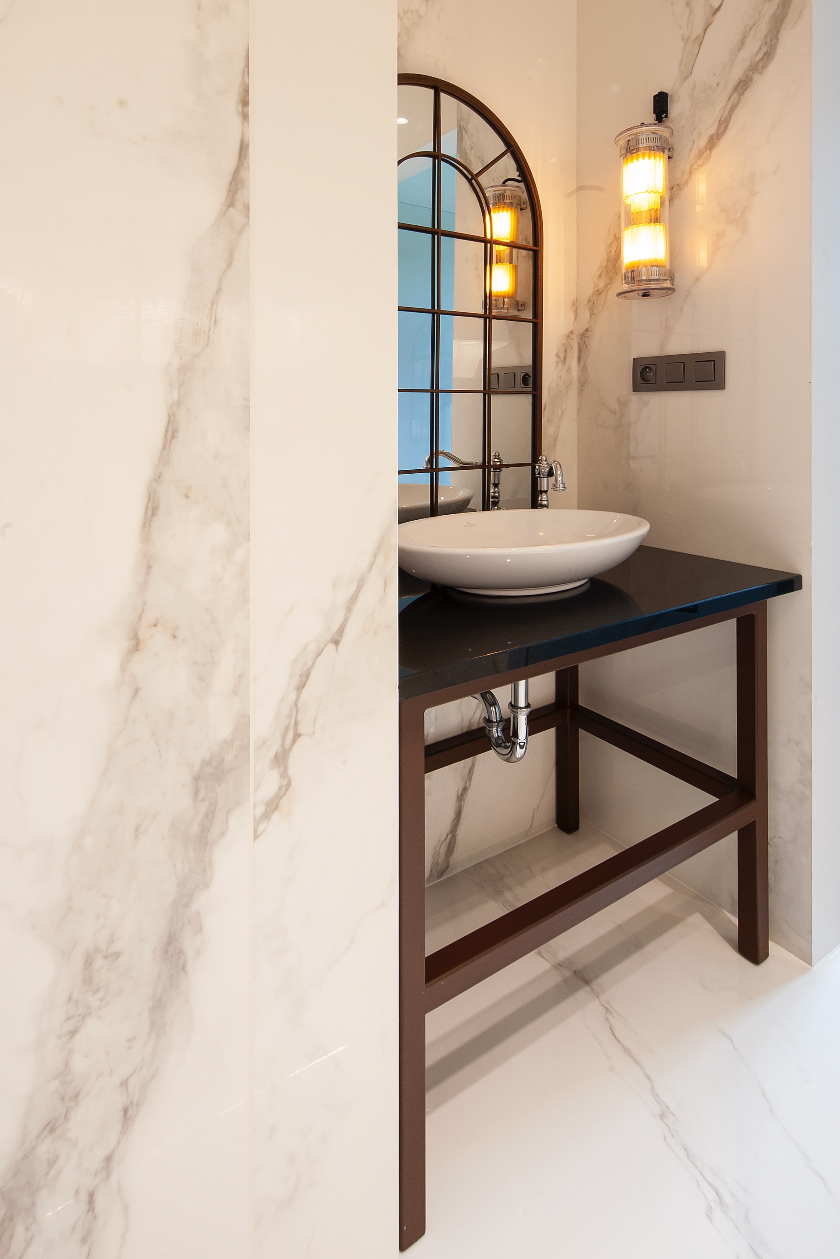 BDESIGN 044