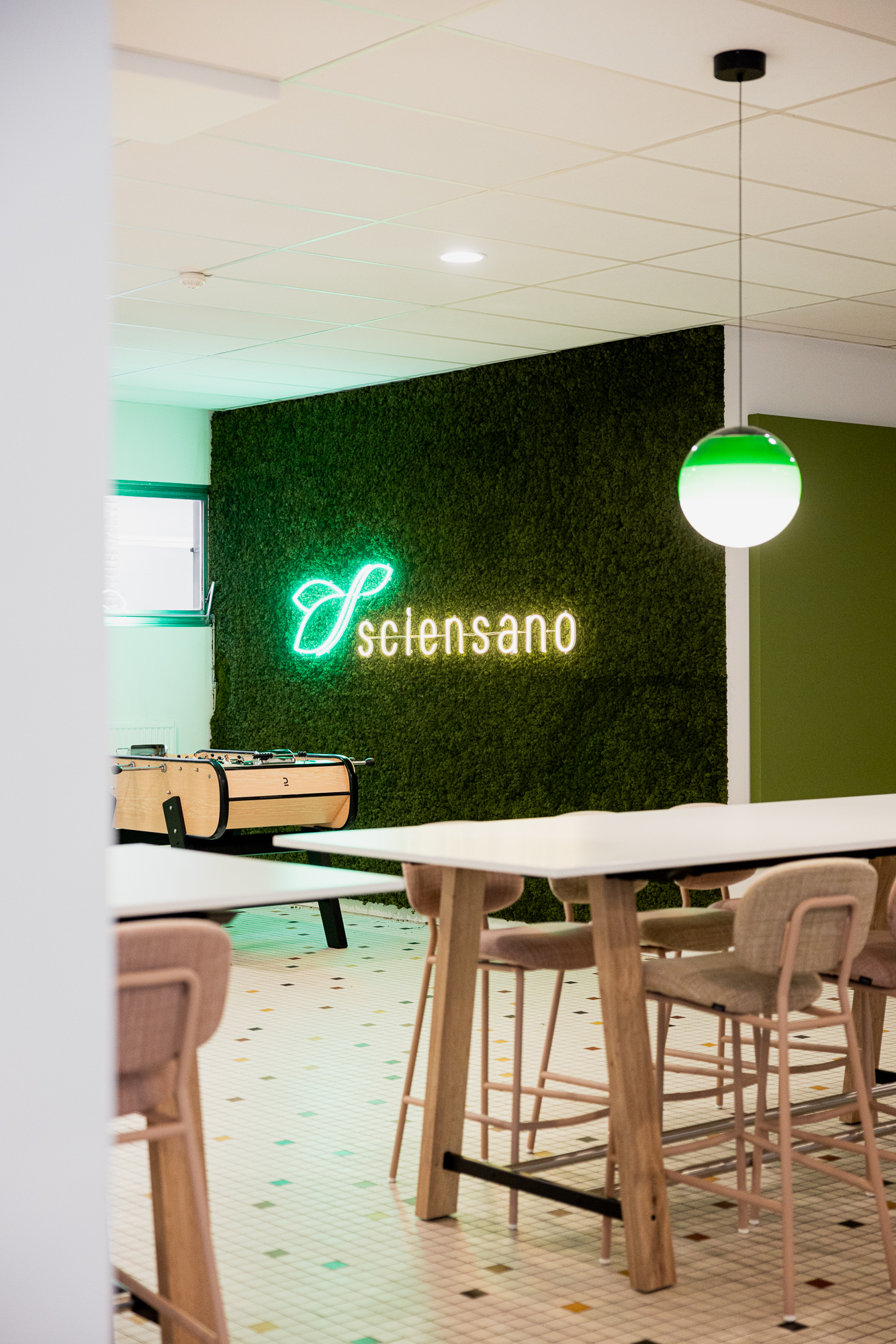 BBDESIGN SCIENSANO 01 6 X8 A8086 WEB